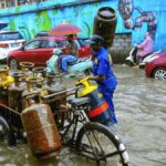 मुंबई की जलमग्न सड़कें